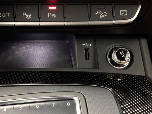 Used 2019 Audi SQ5 Prestige w/ Prestige Package image 25