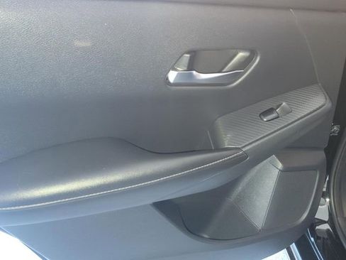 Used 2020 Nissan Sentra S image 10