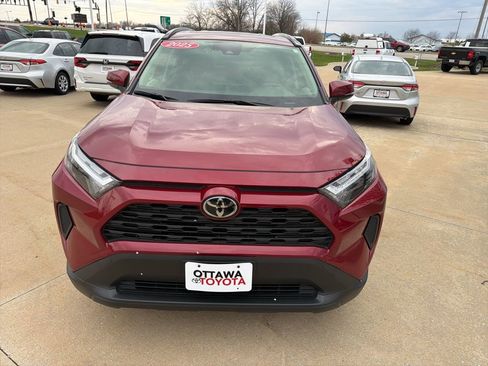 Used 2025 Toyota RAV4 XLE w/ Convenience Package image 22