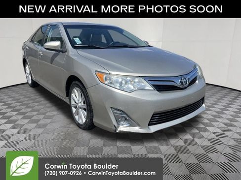 Used 2013 Toyota Camry XLE w/ Leather Pkg FWD image 1