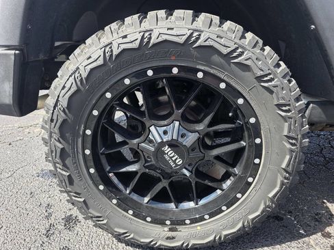 Used 2016 Jeep Wrangler Sport image 22