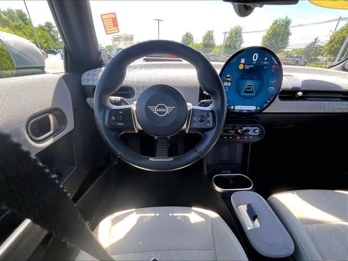 Used 2025 MINI Cooper S FWD image 17