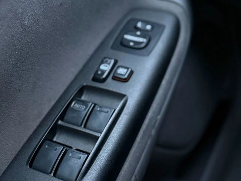 Used 2005 Toyota Camry LE image 33