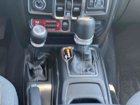 Used 2026 Jeep Wrangler Unlimited Sport AWD/4WD image 27