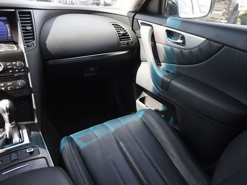 Used 2017 INFINITI QX70 AWD w/ Premium Package image 20