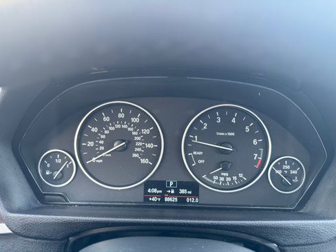 Used 2017 BMW 320i xDrive Sedan image 18