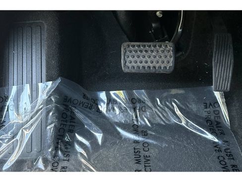Used 2023 Chevrolet Bolt EUV LT w/ Convenience Package FWD image 45