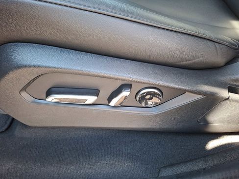 Used 2022 Acura MDX image 12