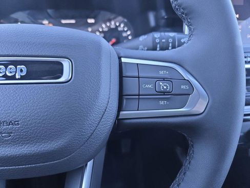 New 2026 Jeep Compass Latitude AWD/4WD image 23