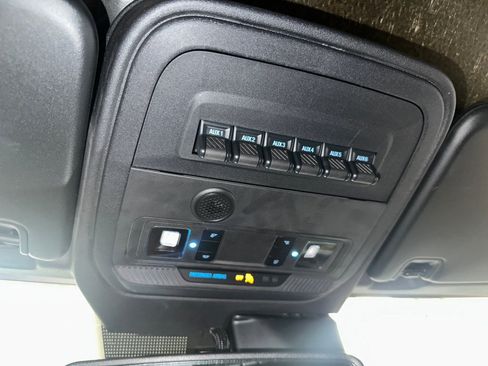 Used 2021 Ford Bronco Black Diamond AWD/4WD image 15
