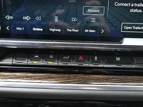 Used 2025 GMC Sierra 1500 Elevation w/ Preferred Package image 27