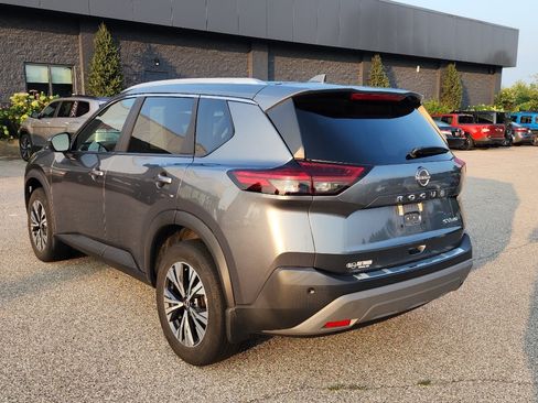 Used 2023 Nissan Rogue SV w/ SV Premium B Package AWD/4WD image 5