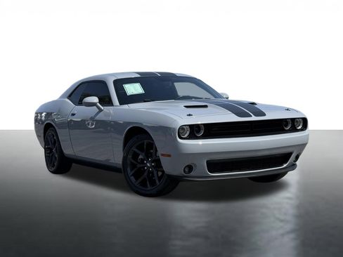 Used 2022 Dodge Challenger SXT w/ Blacktop Package image 1