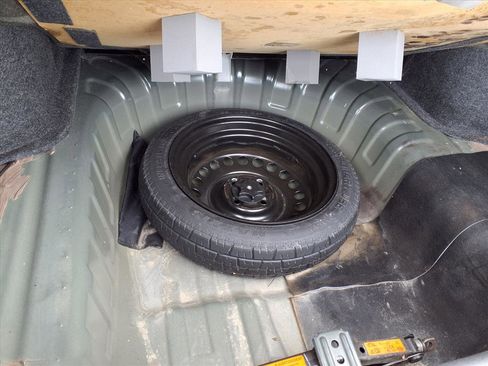 Used 2015 Nissan Versa S image 24