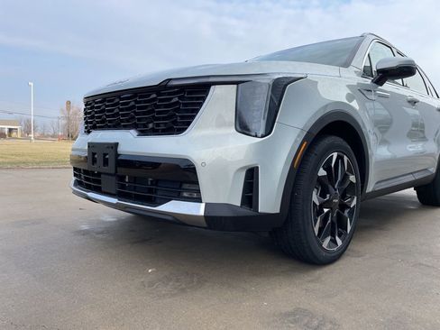 New 2026 Kia Sorento EX image 16