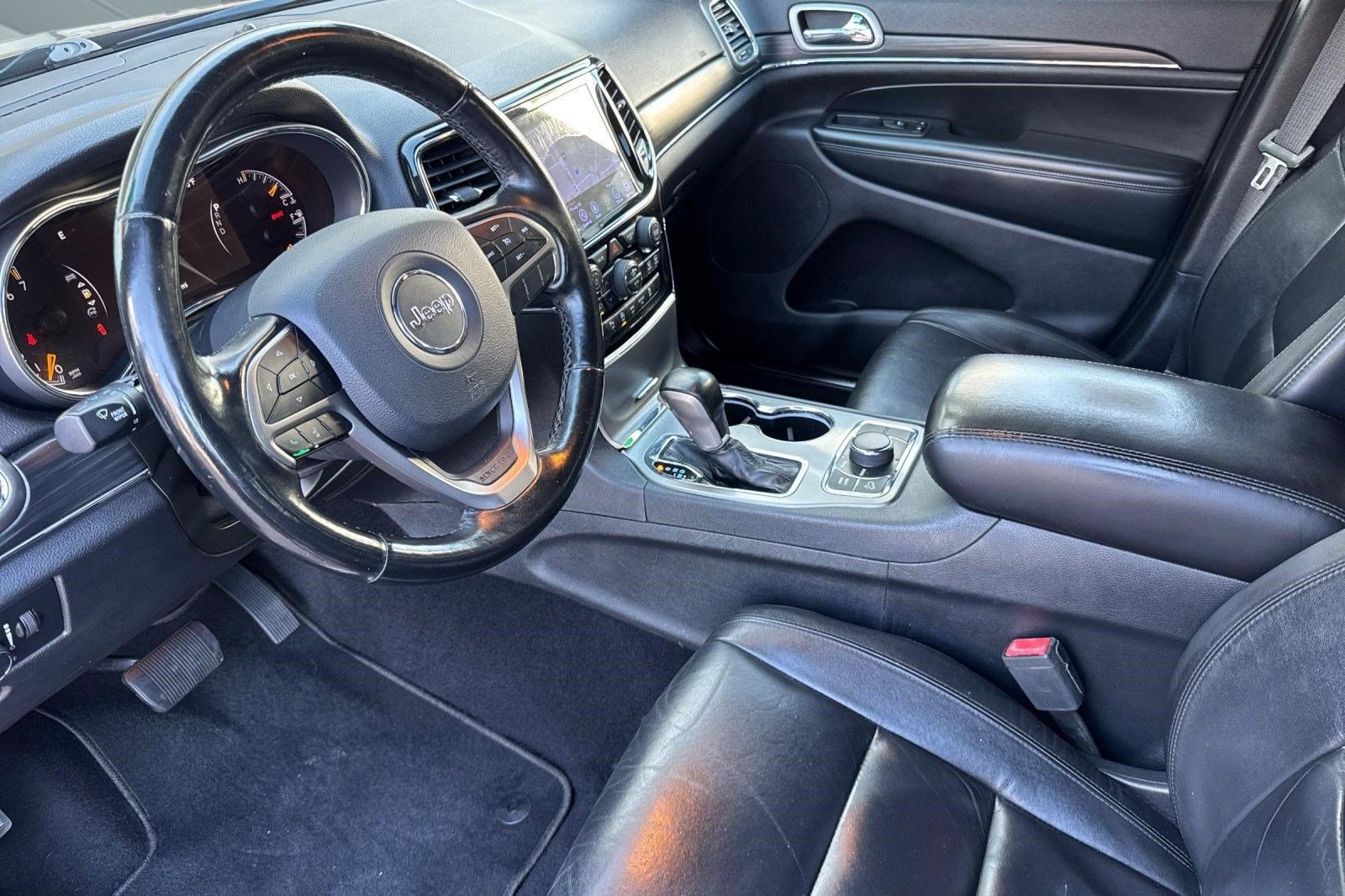 Used 2020 Jeep Grand Cherokee Limited AWD/4WD image 4