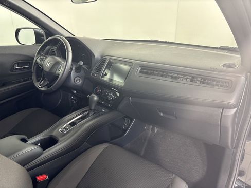 Used 2021 Honda HR-V Sport image 13