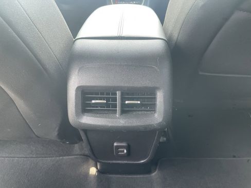 Used 2023 GMC Terrain SLE image 26