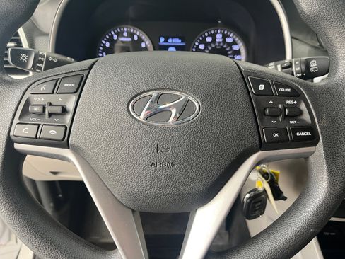 Used 2020 Hyundai Tucson SE image 22
