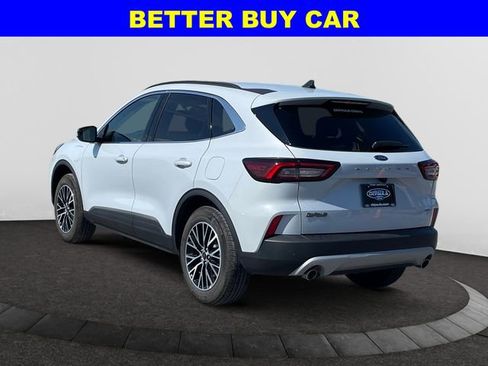 New 2025 Ford Escape SE image 3