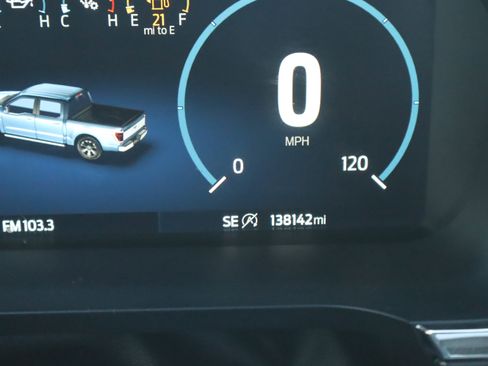 Used 2021 Ford F150 Lariat w/ Equipment Group 501A Mid image 25