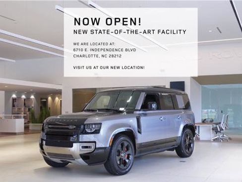 New 2025 Land Rover Discovery Dynamic SE image 3