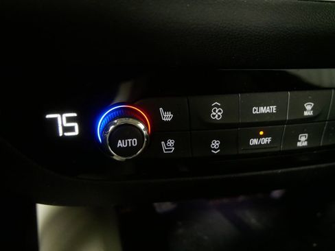 Used 2023 Buick Enclave Avenir w/ Avenir Technology Package AWD/4WD image 27