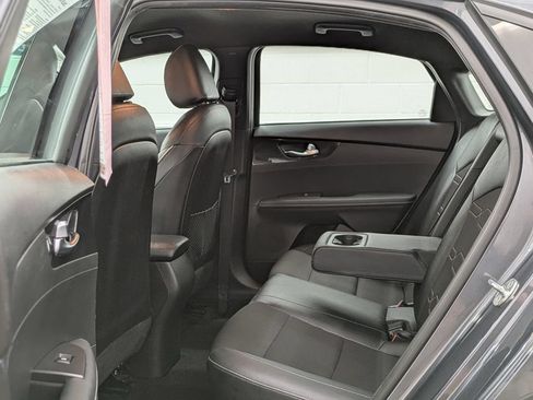 Used 2023 Kia Forte GT-Line w/ GT-Line Technology Package FWD image 11