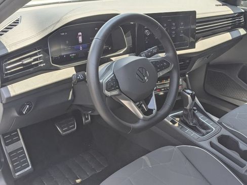 Used 2025 Volkswagen Jetta Sport FWD image 15