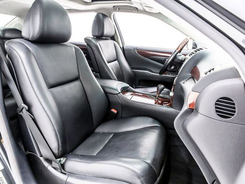 Used 2010 Lexus LS 460 L RWD image 35