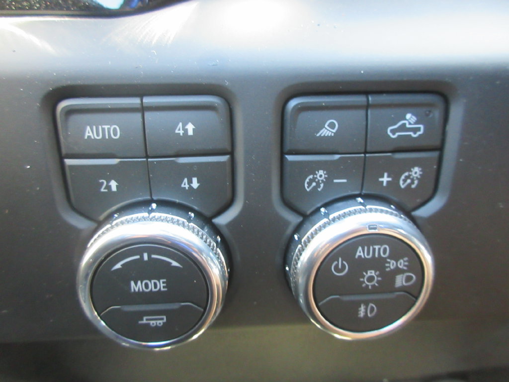 New 2026 GMC Sierra 1500 AT4 w/ AT4 Premium Package AWD/4WD image 18