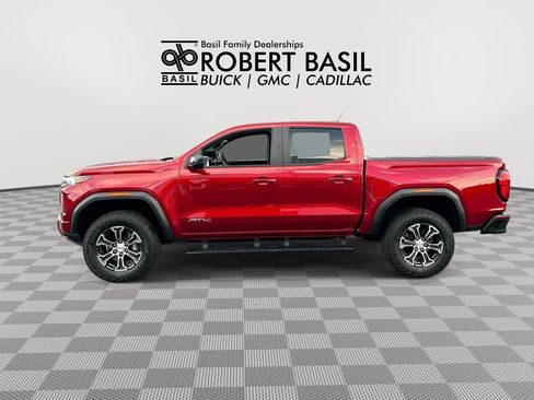 Used 2023 GMC Canyon AT4 w/ AT4 Premium Package AWD/4WD image 5