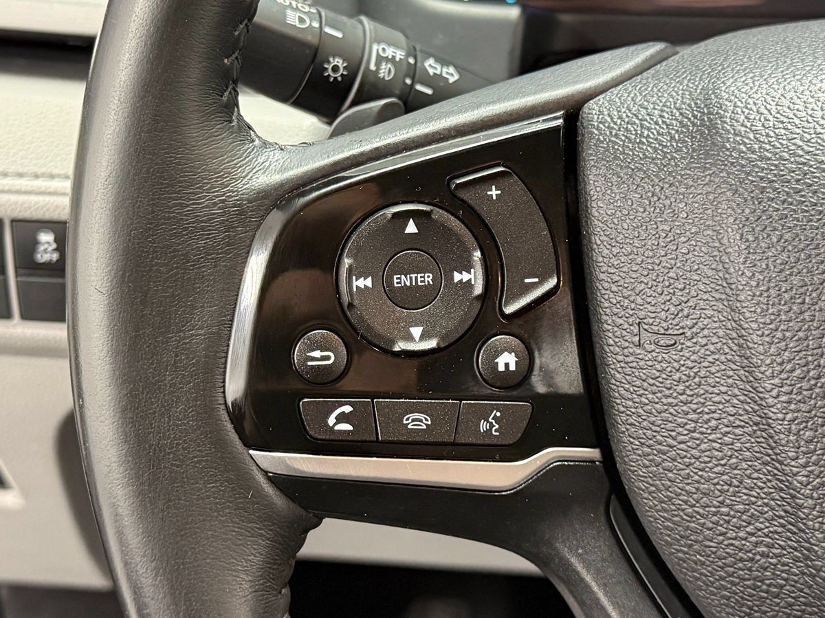 Used 2018 Honda Odyssey EX-L image 17