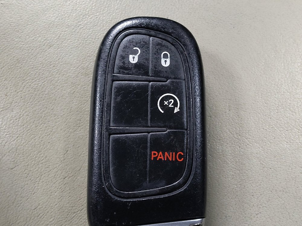 Used 2016 Jeep Cherokee Limited FWD image 32