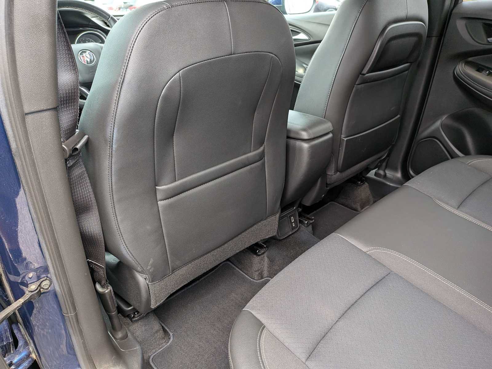 Used 2023 Buick Encore GX Preferred w/ Cold Weather Comfort Package AWD/4WD image 17