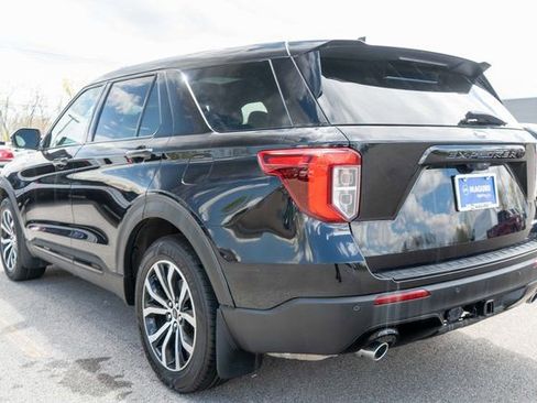 Used 2022 Ford Explorer ST-Line w/ Class IV Trailer Tow Package AWD/4WD image 8