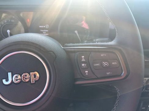 Used 2025 Jeep Wrangler Unlimited Sport S 4xe AWD/4WD image 30