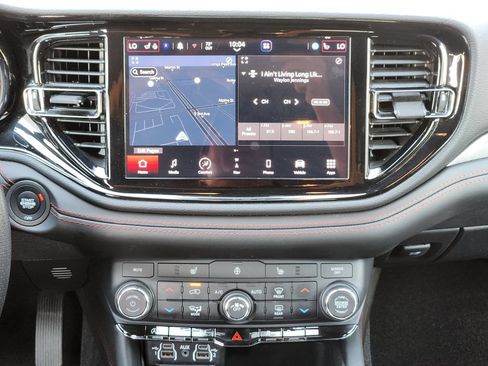 Used 2025 Dodge Durango GT AWD/4WD image 21