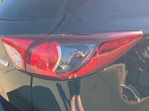 Used 2016 MAZDA CX-5 Touring w/ Bose/Moonroof Package FWD image 11