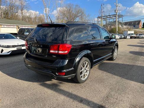 Used 2014 Dodge Journey R/T w/ Flexible Seating Group image 3