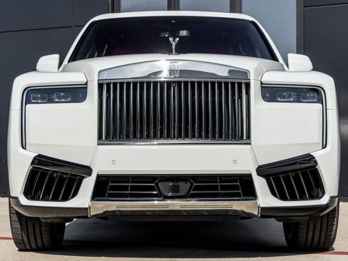 New 2026 Rolls-Royce Cullinan image 7