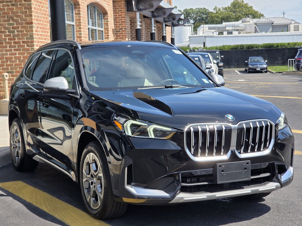 Used 2023 BMW X1 xDrive28i w/ Premium Package AWD/4WD image 6
