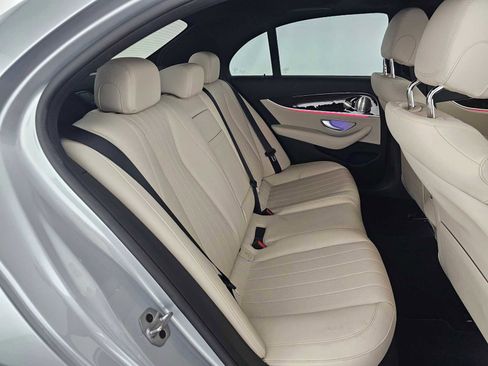 Used 2023 Mercedes-Benz E 350 Sedan image 12