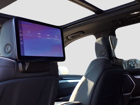 New 2026 Cadillac Escalade ESV Sport w/ Touring Package image 12