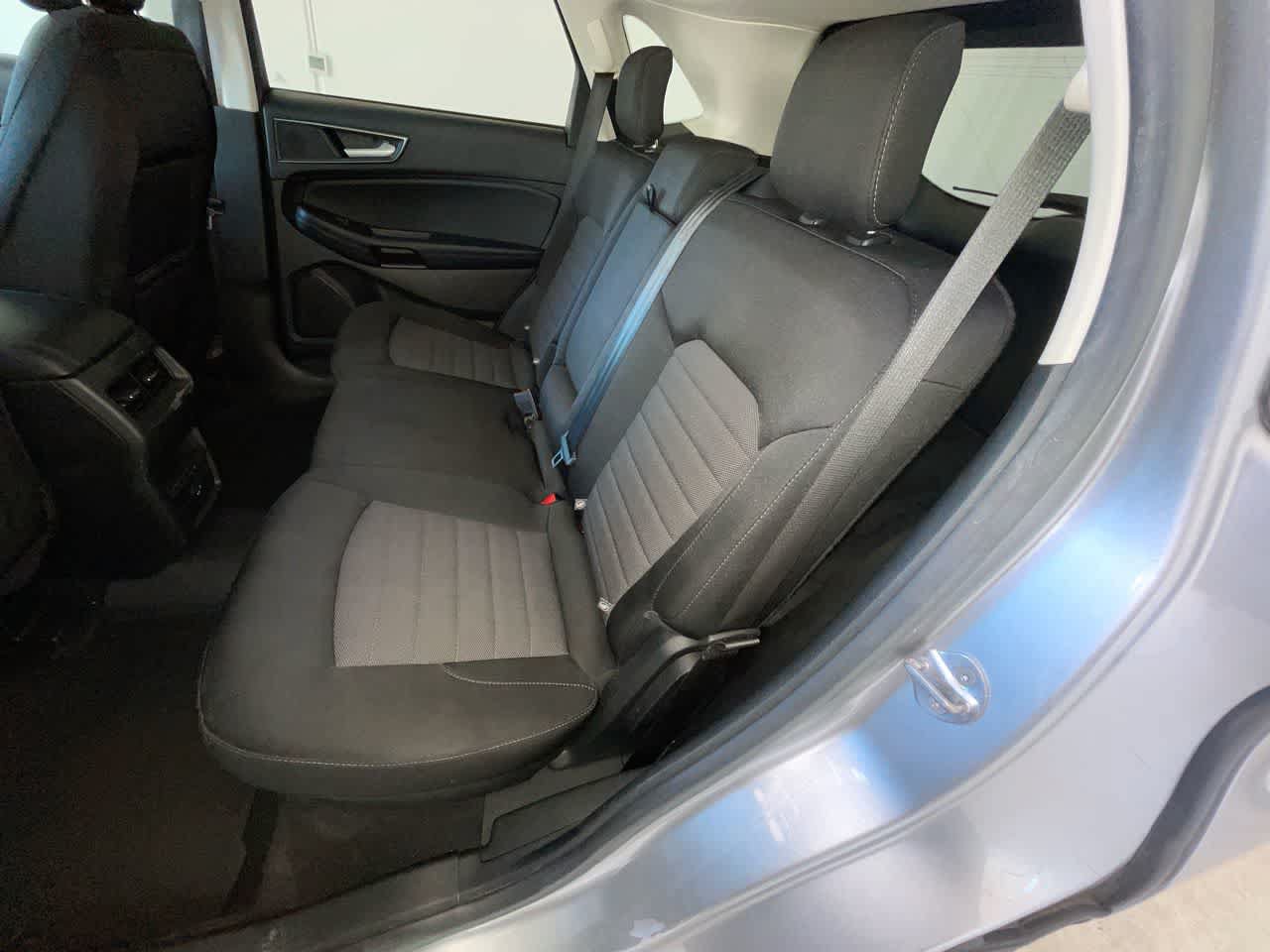 Used 2021 Ford Edge SE FWD image 21