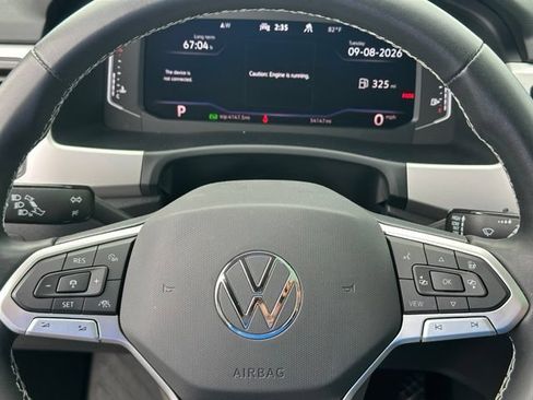 Used 2023 Volkswagen Atlas SEL AWD/4WD image 32