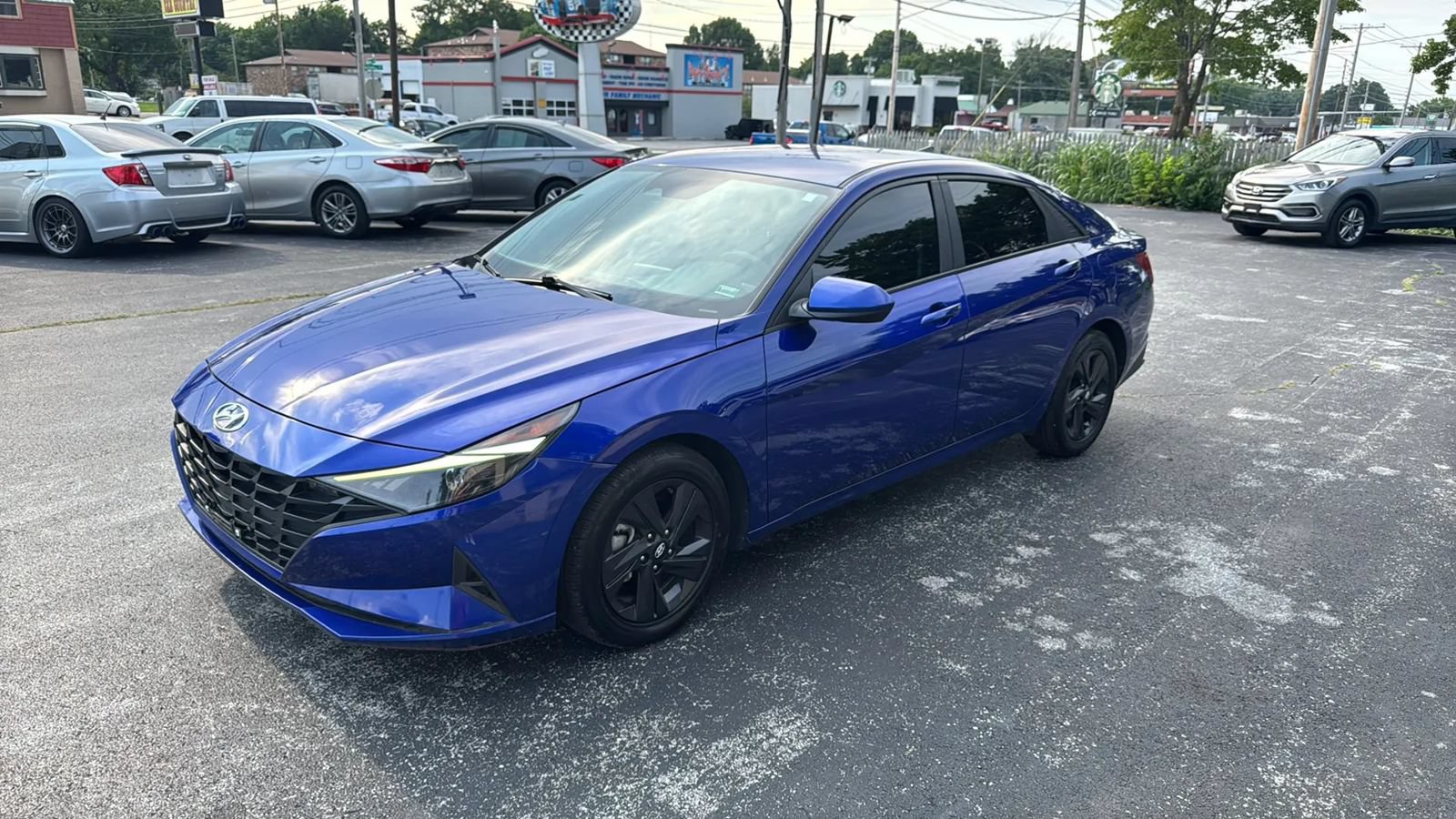 Used 2021 Hyundai Elantra SEL FWD image 3