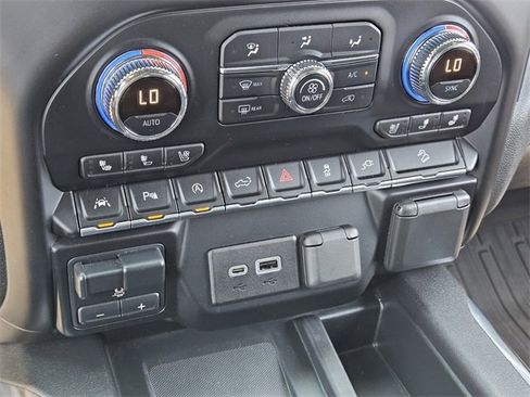 Used 2020 GMC Sierra 1500 SLT w/ SLT Premium Plus Package image 23