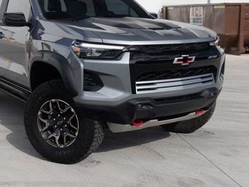 Used 2023 Chevrolet Colorado ZR2 w/ ZR2 Convenience Package III image 7