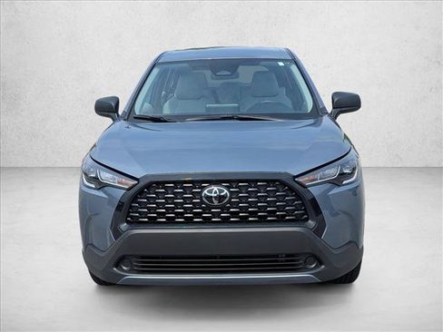 Used 2024 Toyota Corolla Cross L FWD image 2
